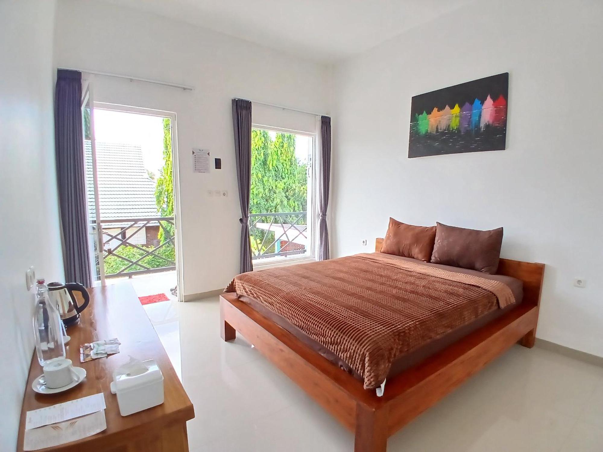 Zavana Rooms & Restaurant Tanjungkarang Exterior foto